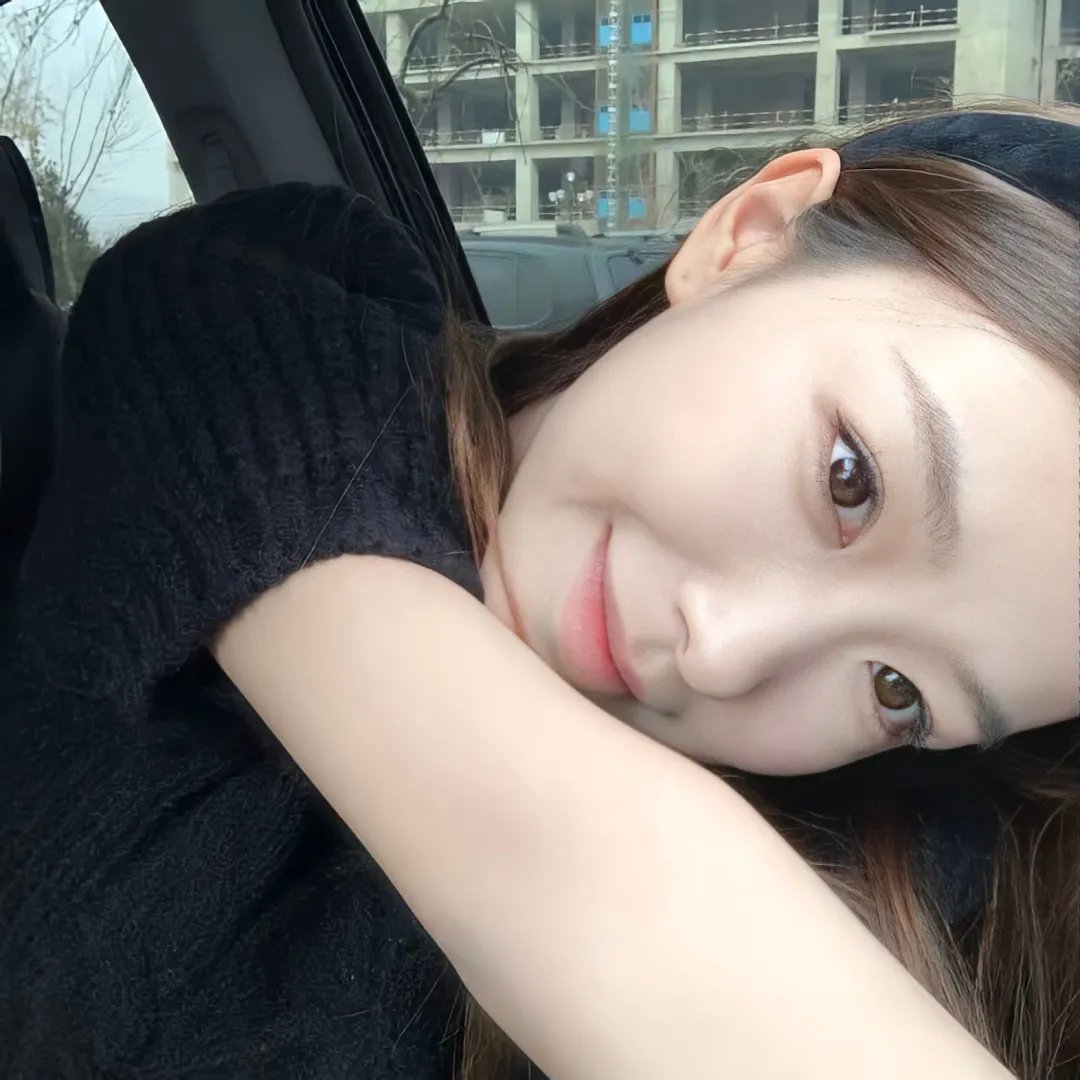 只在那里发光